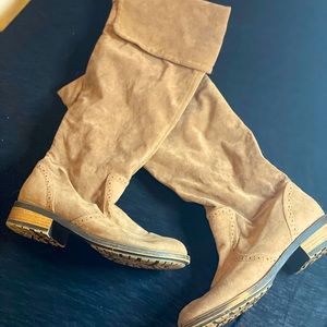 Leather / Suede tall tan boots